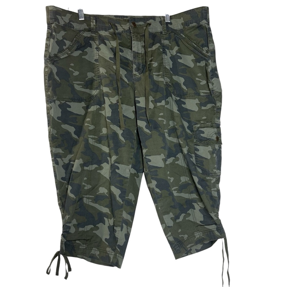 TNL women’s camouflage capris‎ size 22W ties on legs stretch